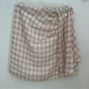 En Saison Beige Checkered Mini Skirt